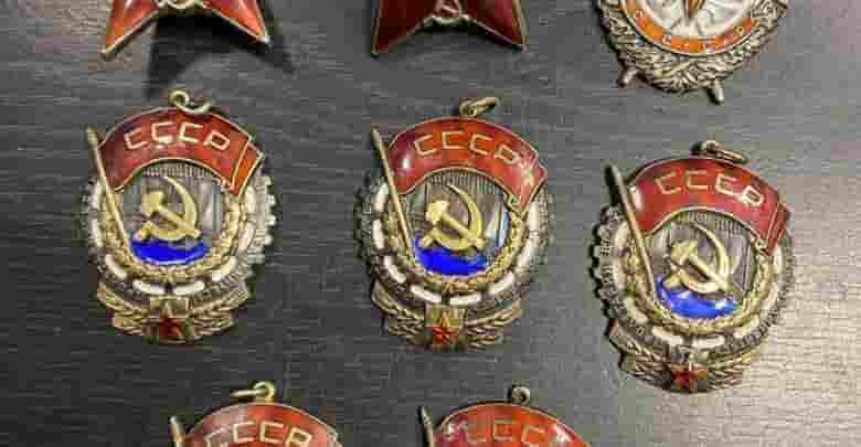 Житель Петербурга осужден за контрабанду орденов и медалей. Суд признал виновным 46-летнего мужчину в…