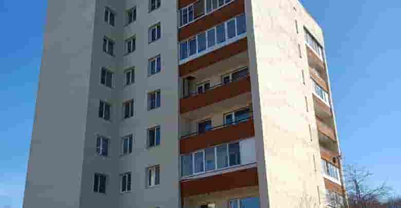 МЕНЯЮ двустороннюю просторную, светлую, уютную и солнечную ЕВРОТРЁШКУ идеальной планировки (занимающую пол- этажа) в…