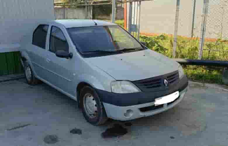 Продам Рено Логан 2005 года выпуска. Пробег 271000. Двигатель 8 клапанный. Машинка шустрая. Владею…