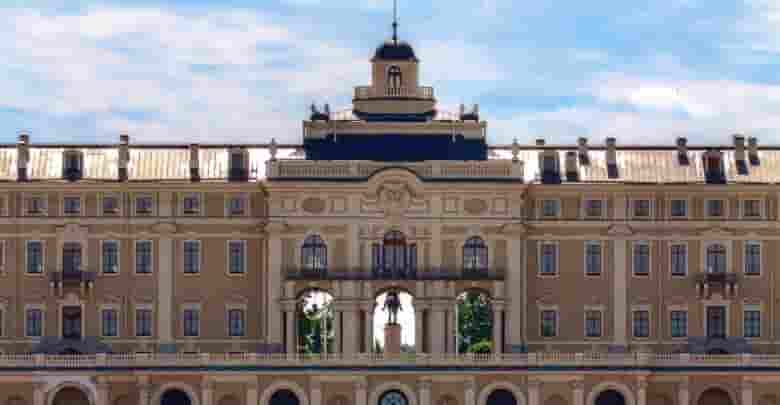 Константиновский дворец. Это памятник архитектуры XVIII века, формирующий дворцово-парковый ансамбль в Стрельне, с 2003…