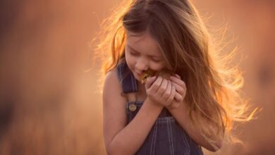 Я кошек не люблю, но, может, завести… Чтоб обнимать её хотя б… вместо тебя….