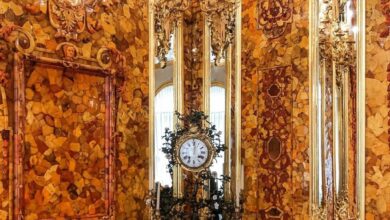 Янтарная комната в Екатерининском дворце Жемчужина Екатерининского дворца в Царском Селе. По праву считается…