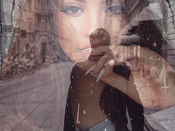 На Петербург спустились сумрак, хмарь и мгла; Опять Васильевский уныл, простужен, сер; Бродягой снова…