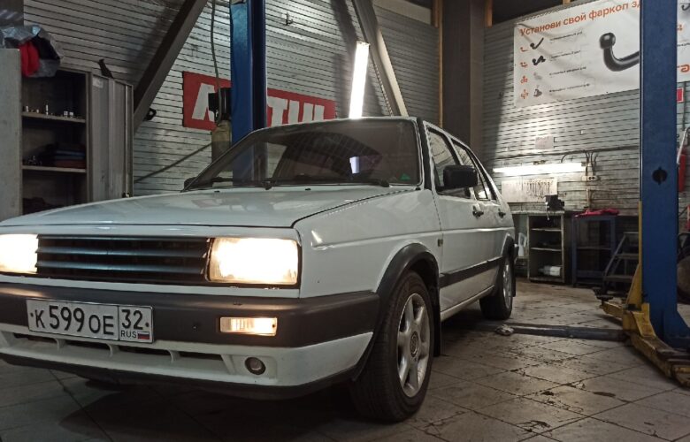 спб jetta mk2 распределительный впрыск, стеклоподьемники, литье на новой резине, машинка на автомате, чистый…