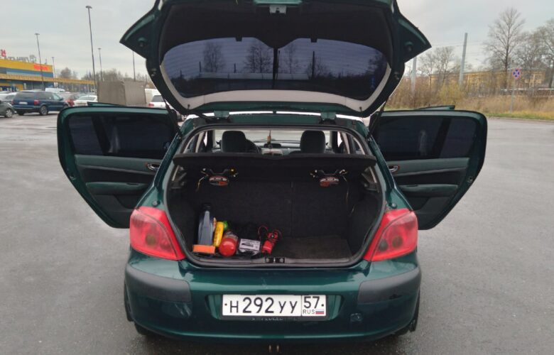 Продаю свой пежо 307. 2002 год, 2 литра 136 сил, механика. Пробег 340 000…