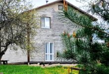 УЮТНЫЙ ДВУХЭТАЖНЫЙ ДОМ НА УЧАСТКЕ 60 СОТОК В МАЛОНАСЕЛЕННОЙ ДЕРЕВУШКЕ У ЖИВОПИСНОГО ОЗЕРА, РЯДОМ…